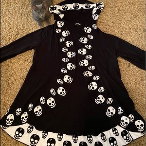 Hot Topic hooded skull sweater size Large